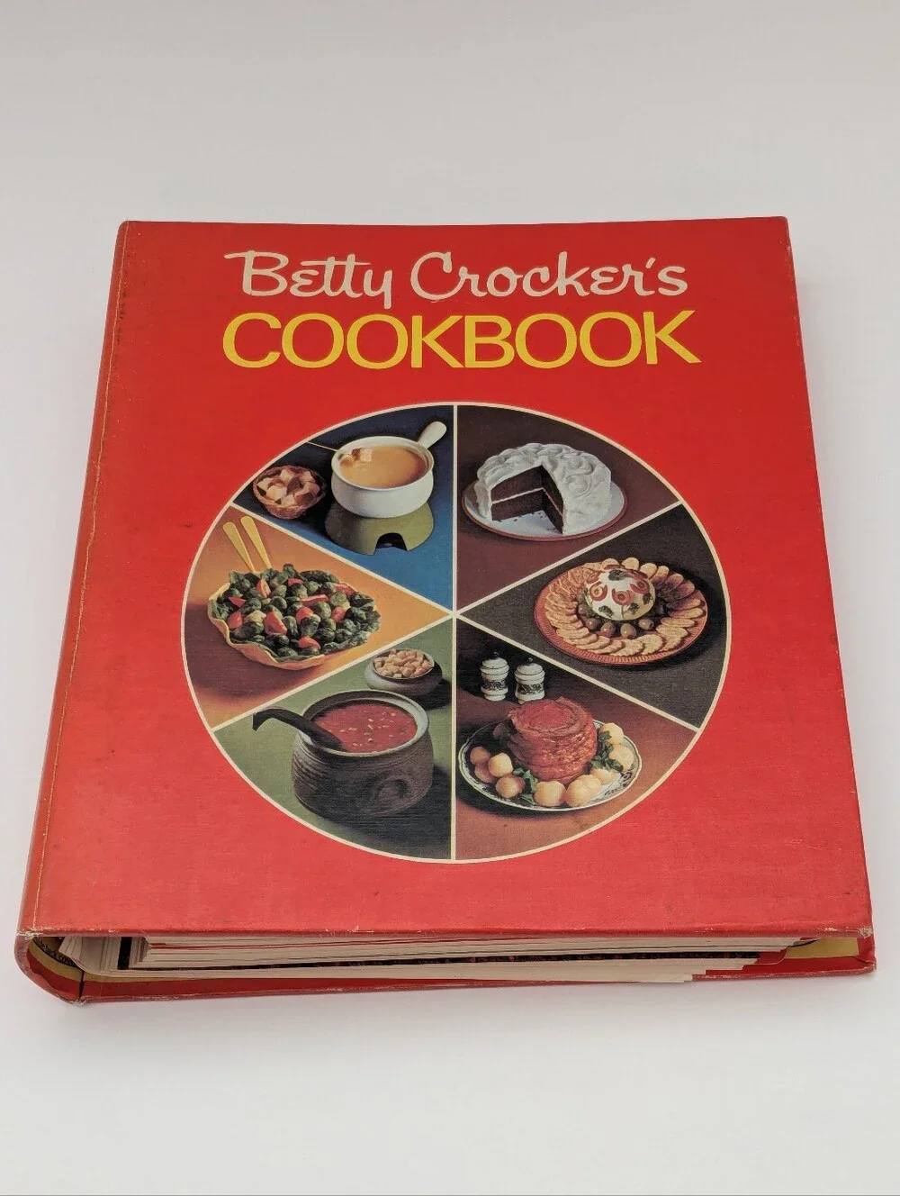 Betty Crocker's Cookbook, Vintage, Ringbound, 1973